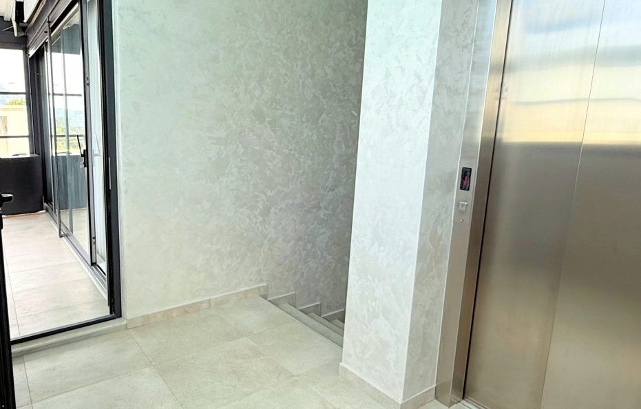 Susanj Residence Penthouse-Wohnung mit Rooftop-Pool und Meerblick