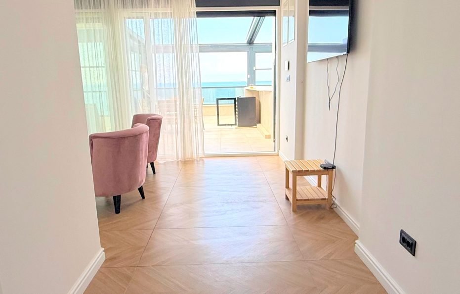 Susanj Residence Penthouse-Wohnung mit Rooftop-Pool und Meerblick