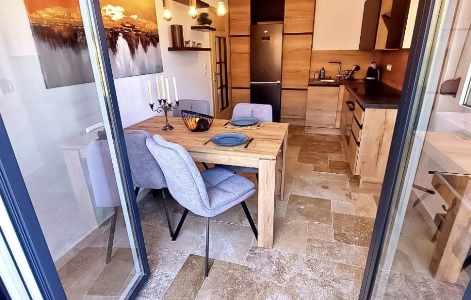 Modernes Ferienhaus mit Meerblick