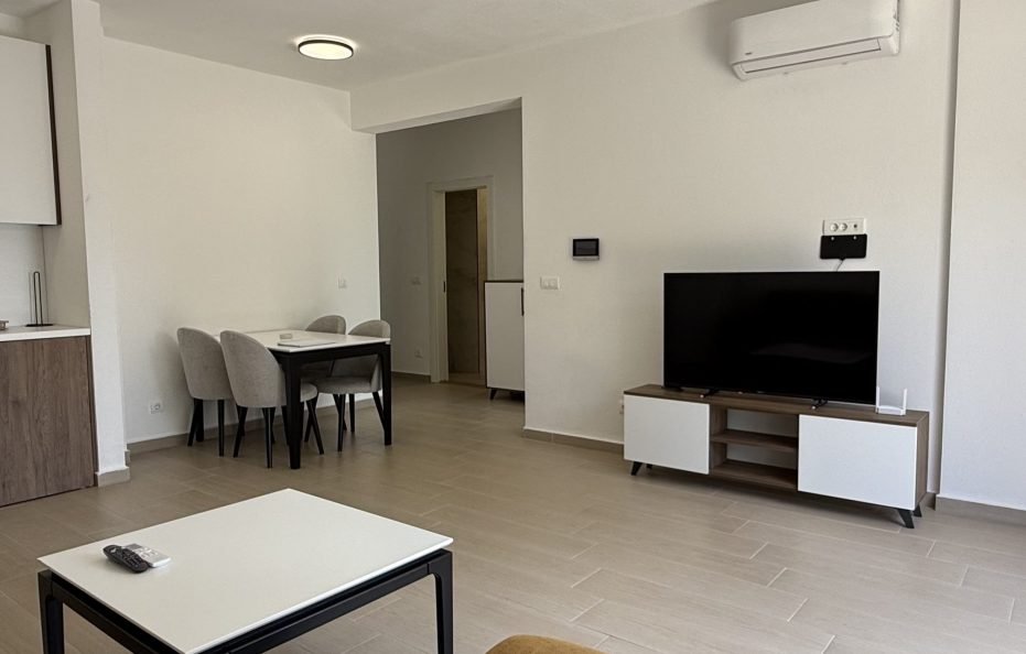 Einzimmer-Apartment mit Meerblick