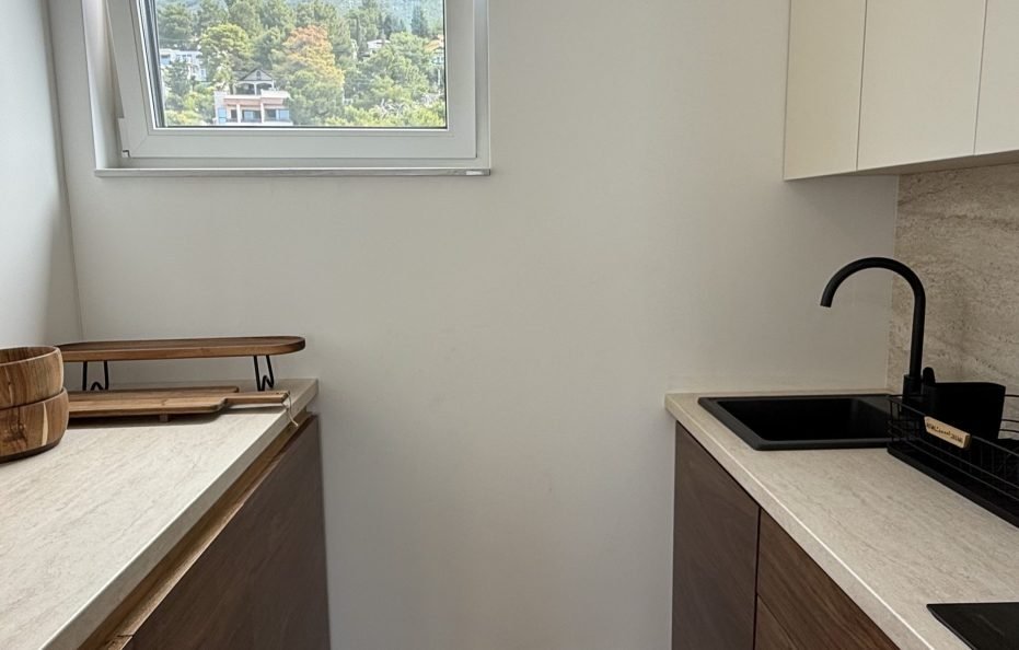 Penthouse-Wohnung mit Rooftop-Pool und Meerblick