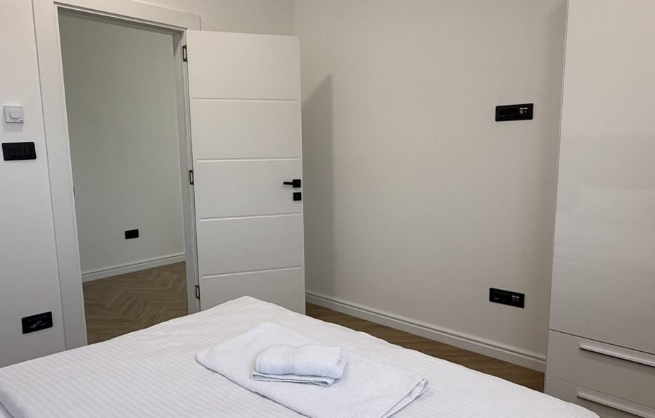 Penthouse-Wohnung mit Rooftop-Pool und Meerblick