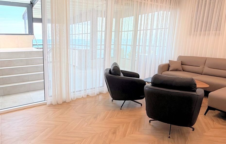 Susanj Residence Penthouse-Wohnung mit Rooftop-Pool und Meerblick