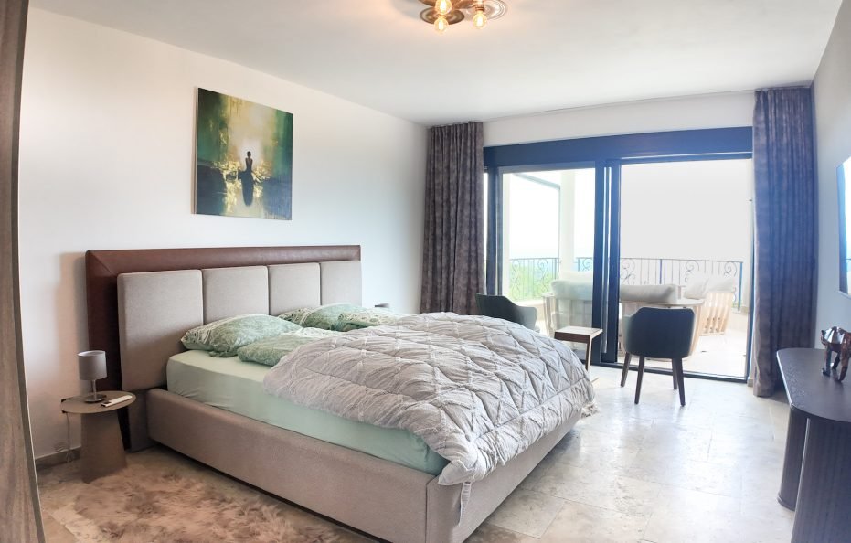 Luxusvilla in Dobra Voda mit privatem Pool und Meerblick
