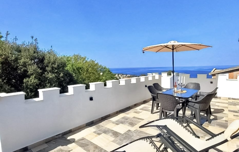 Modernes Ferienhaus mit Meerblick