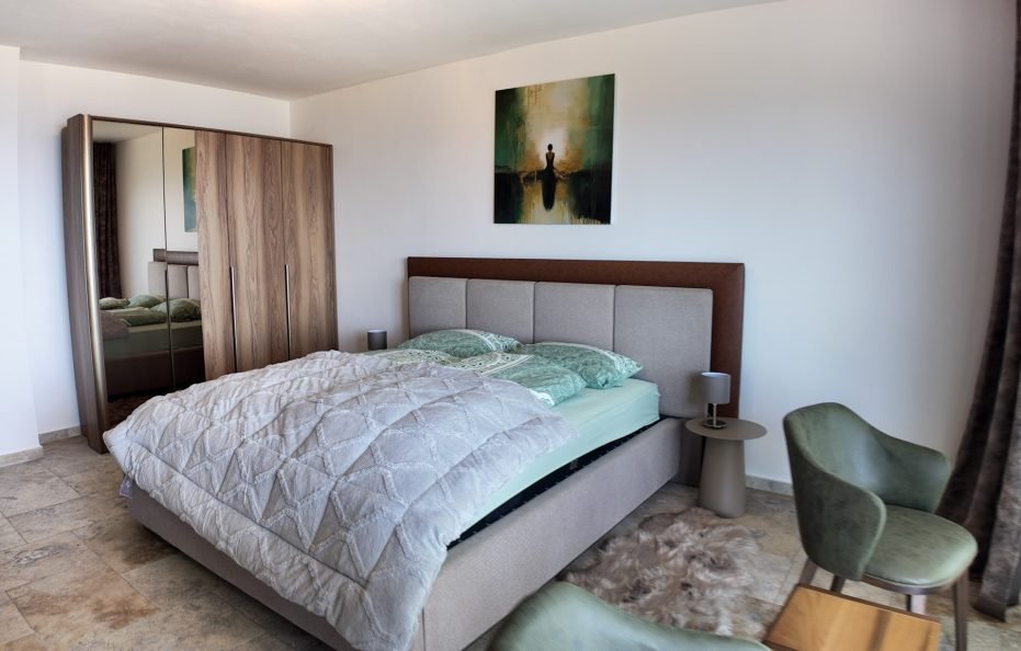 Luxusvilla in Dobra Voda mit privatem Pool und Meerblick