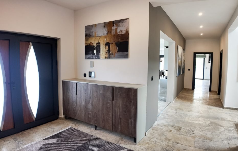 Luxusvilla in Dobra Voda mit privatem Pool und Meerblick
