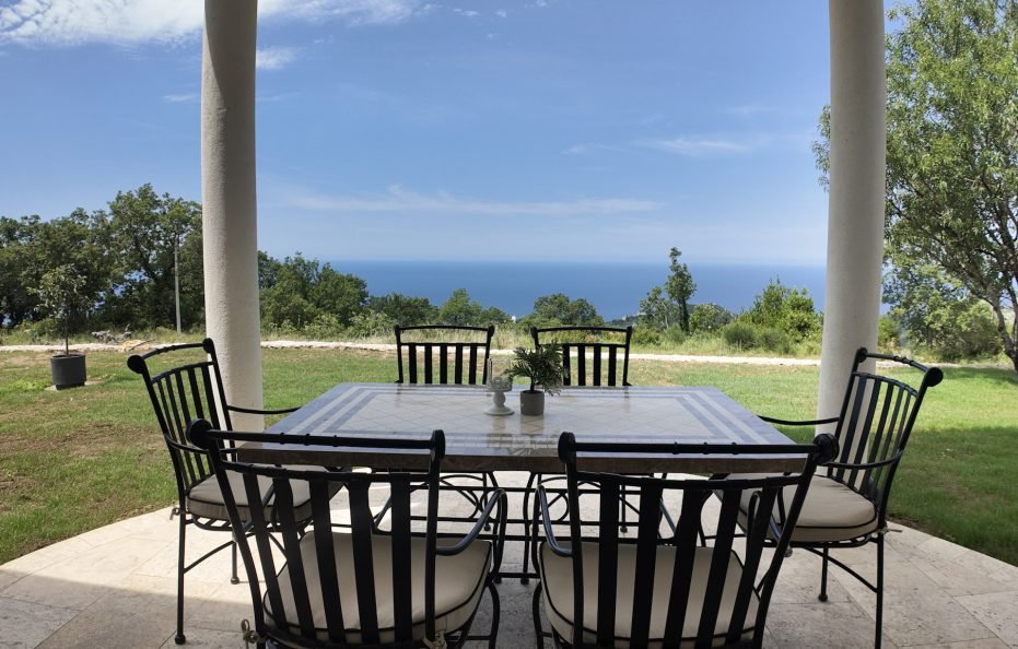 Luxusvilla in Dobra Voda mit privatem Pool und Meerblick