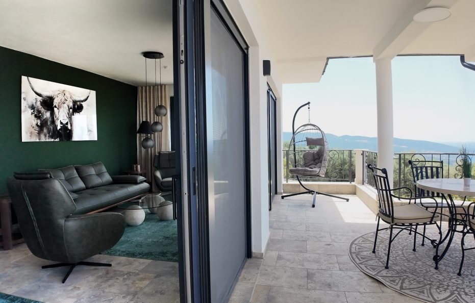 Luxusvilla in Dobra Voda mit privatem Pool und Meerblick