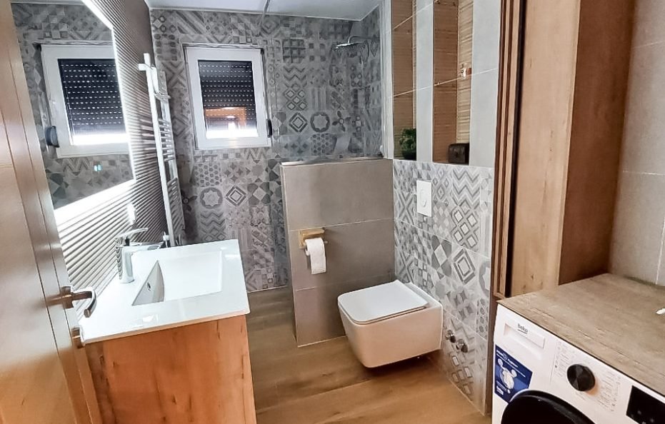 Modernes Ferienhaus mit Meerblick