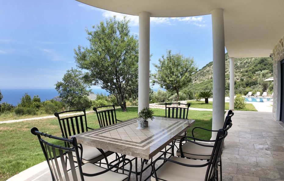 Luxusvilla in Dobra Voda mit privatem Pool und Meerblick